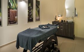 Royal Palm Resort & Spa (Adults Only)